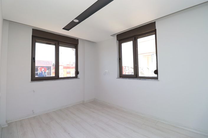 Image No.13-4 Bed Apartment for sale