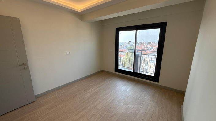 Image No.18-3 Bed Apartment for sale