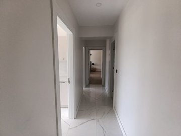 Interior 10