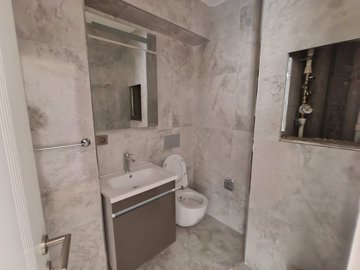 Interior 11