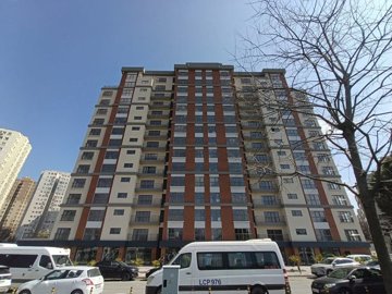 Exterior 3