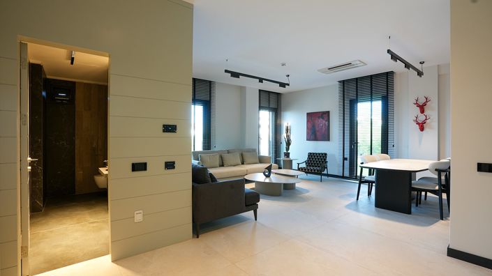 Image No.33-7 Bed House/Villa for sale