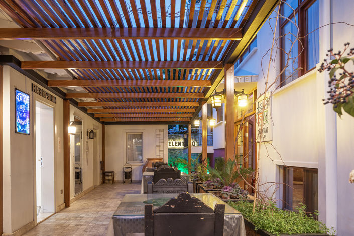 Image No.14-21 Bed Commercial for sale