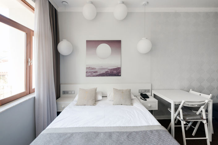 Image No.19-21 Bed Commercial for sale