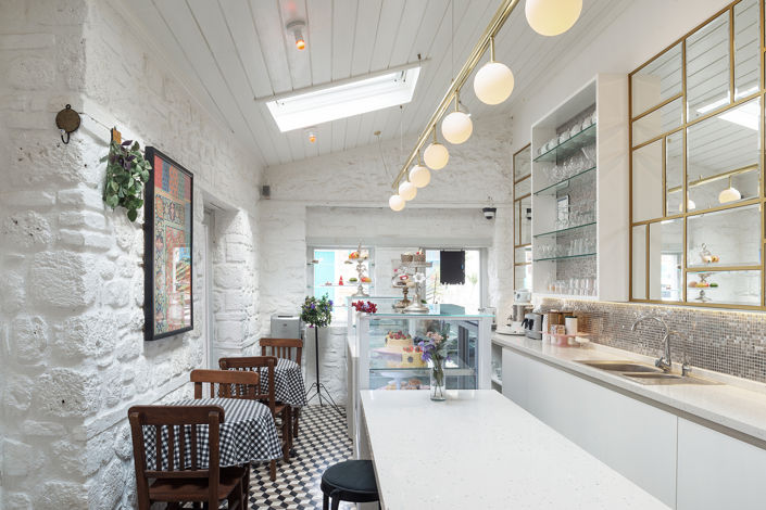 Image No.25-21 Bed Commercial for sale