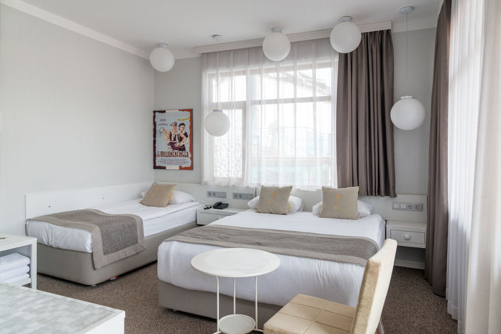 Image No.30-21 Bed Commercial for sale