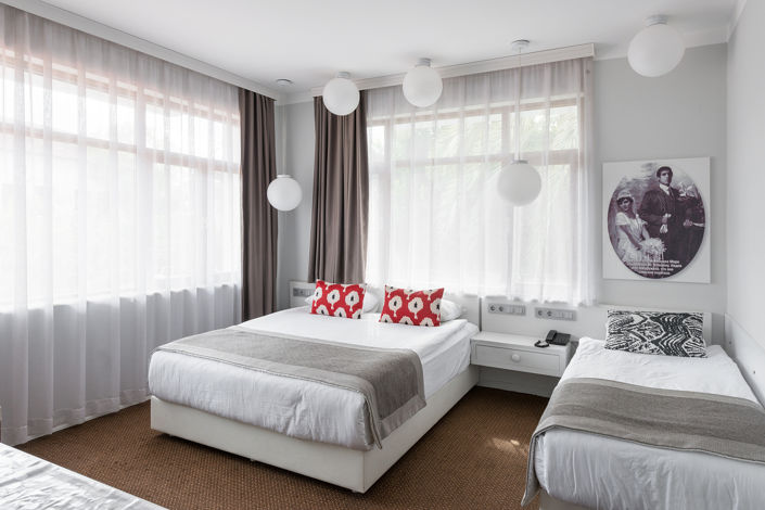 Image No.36-21 Bed Commercial for sale