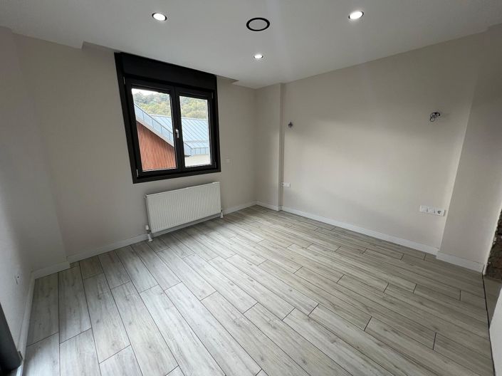 Image No.18-5 Bed House/Villa for sale