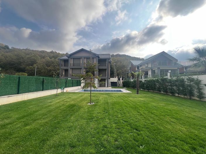 Image No.4-5 Bed House/Villa for sale