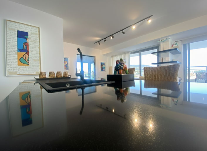 Image No.20-2 Bed Apartment for sale