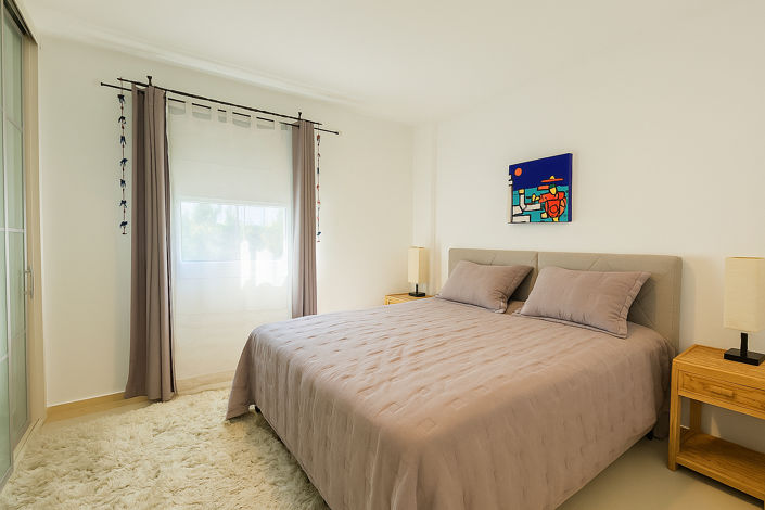 Image No.23-2 Bed Apartment for sale