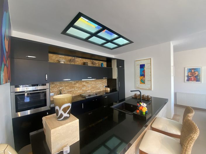 Image No.24-2 Bed Apartment for sale