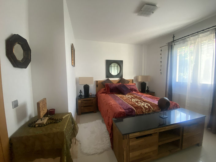 Image No.24-2 Bed Apartment for sale