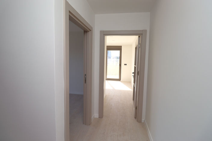 Image No.10-1 Bed Apartment for sale