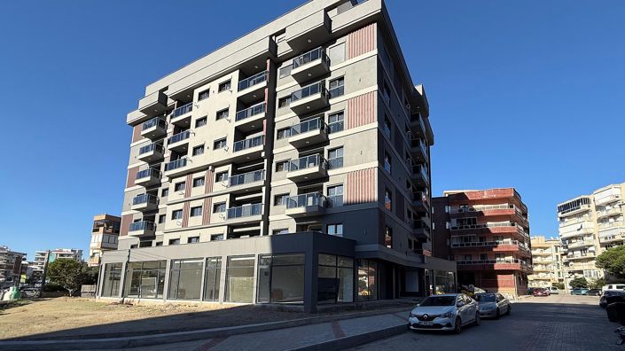 Karsiyaka, Apartment