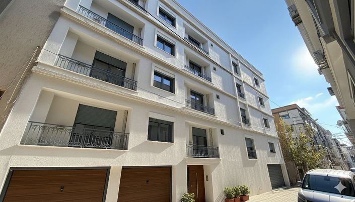 Karsiyaka, Apartment