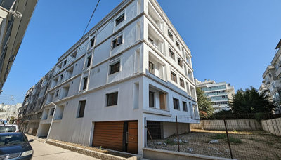 Exterior 3