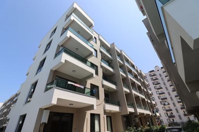 Exterior 3