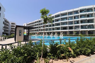 Exterior 4