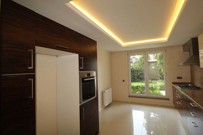 Image No.7-3 Bed Apartment for sale