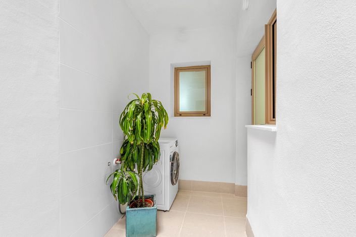 Image No.27-3 Bed Apartment for sale