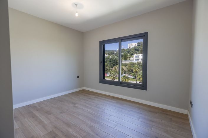 Image No.25-2 Bed Apartment for sale