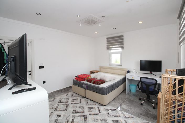 Image No.40-9 Bed House/Villa for sale