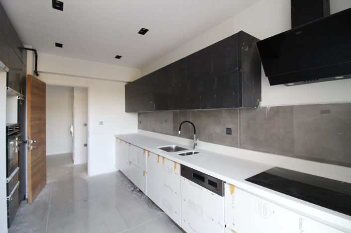 Image No.16-3 Bed Apartment for sale