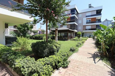 Exterior 10