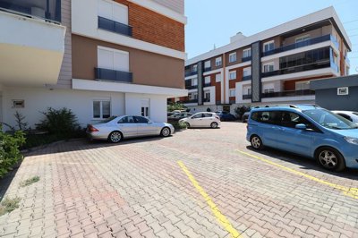 Exterior 9