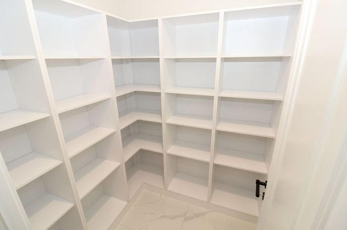 Image No.33-5 Bed Apartment for sale