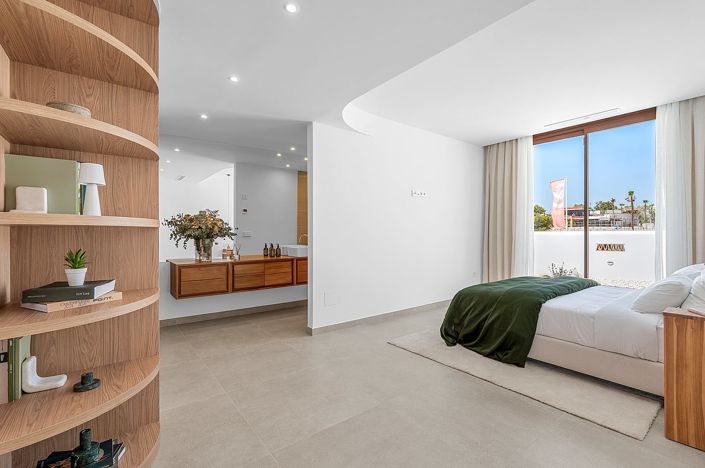 Image No.38-4 Bed House/Villa for sale