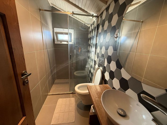 Image No.14-4 Bed Apartment for sale