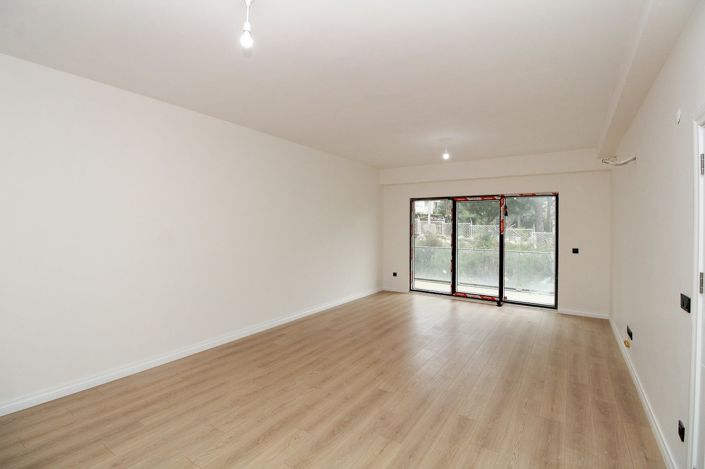 Image No.22-4 Bed Apartment for sale