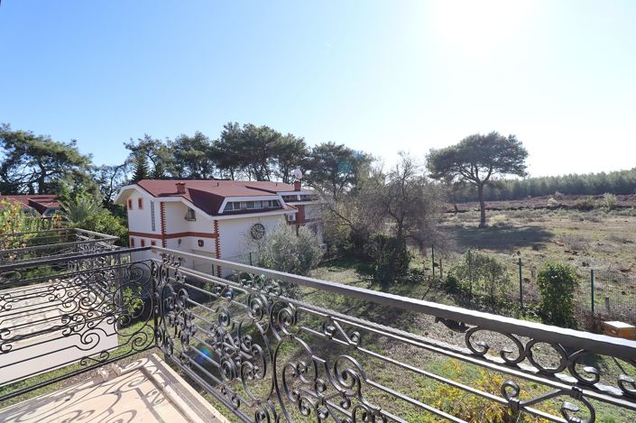 Image No.28-11 Bed House/Villa for sale