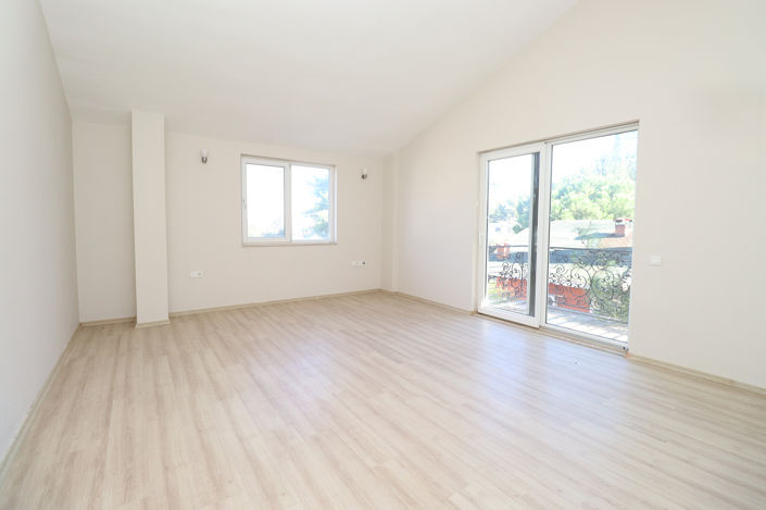 Image No.30-11 Bed House/Villa for sale