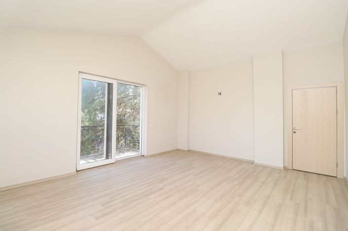 Image No.31-11 Bed House/Villa for sale