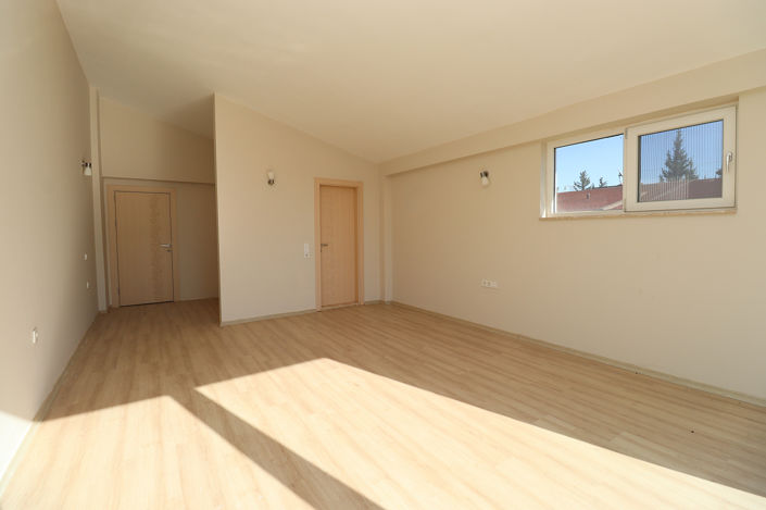 Image No.35-11 Bed House/Villa for sale