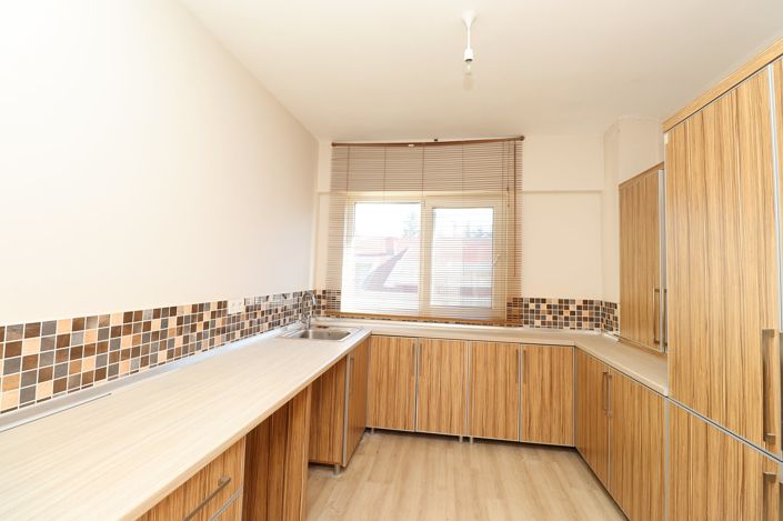 Image No.37-11 Bed House/Villa for sale