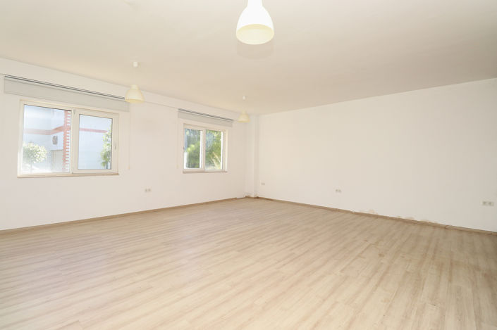 Image No.38-11 Bed House/Villa for sale