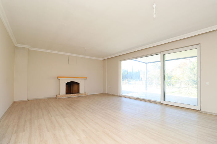 Image No.42-11 Bed House/Villa for sale