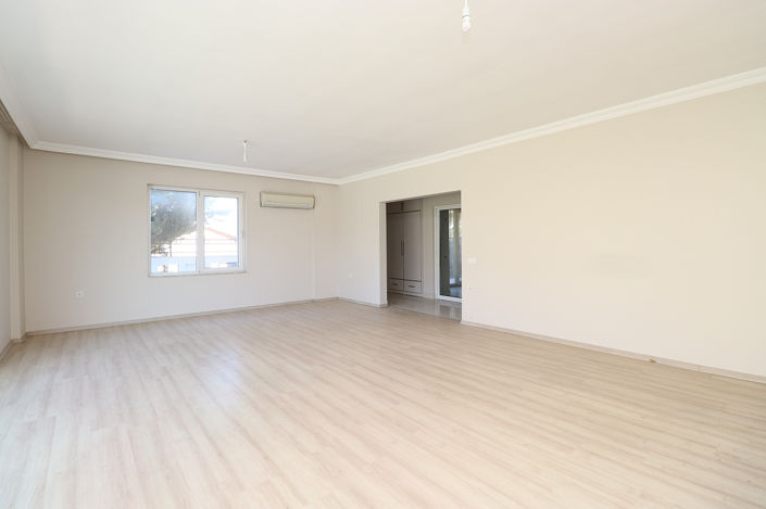 Image No.43-11 Bed House/Villa for sale