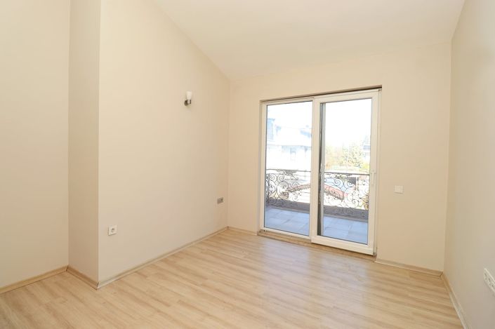 Image No.52-11 Bed House/Villa for sale