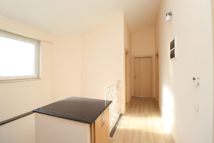 Image No.54-11 Bed House/Villa for sale