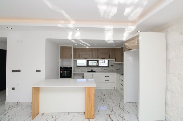 Image No.16-4 Bed House/Villa for sale