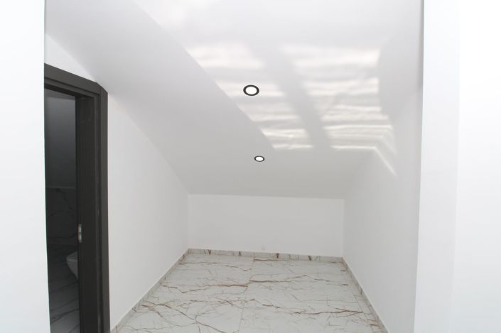 Image No.28-4 Bed House/Villa for sale