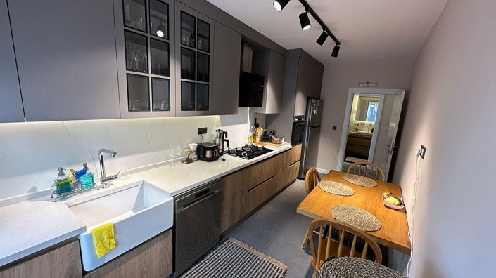 Image No.10-3 Bed Apartment for sale