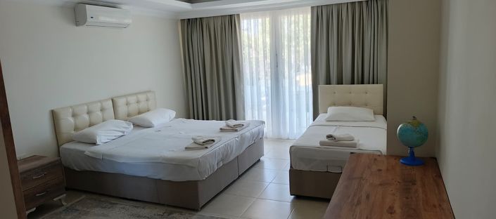 Image No.18-5 Bed House/Villa for sale