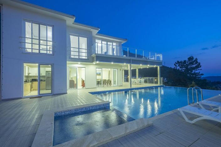 Image No.7-5 Bed House/Villa for sale