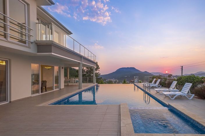 Image No.8-5 Bed House/Villa for sale